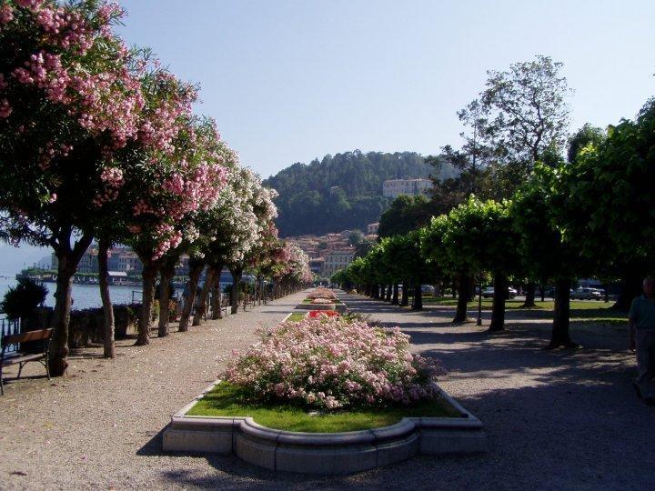 B&B Sosta Sul Lago レッツェノ エクステリア 写真
