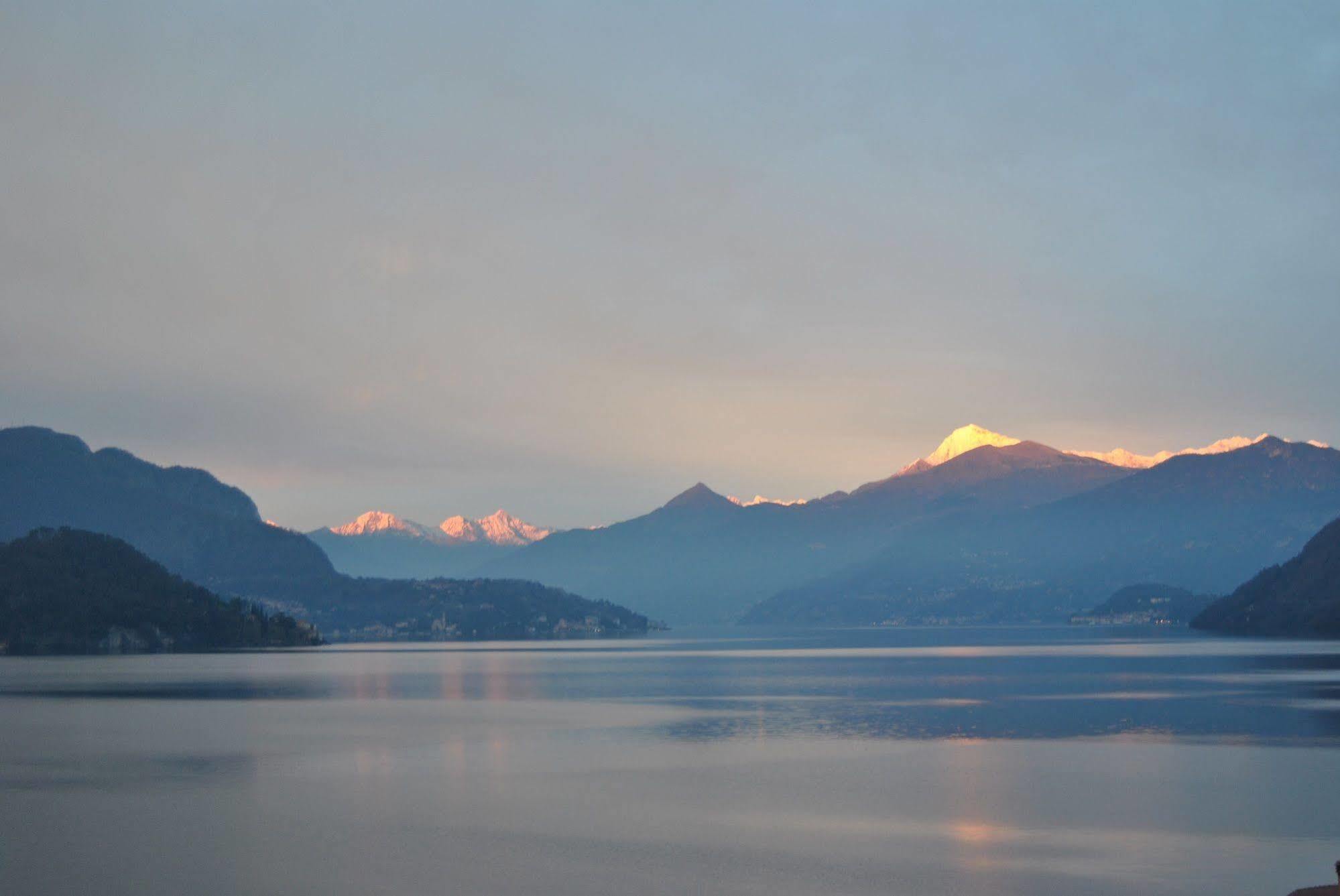 B&B Sosta Sul Lago レッツェノ エクステリア 写真