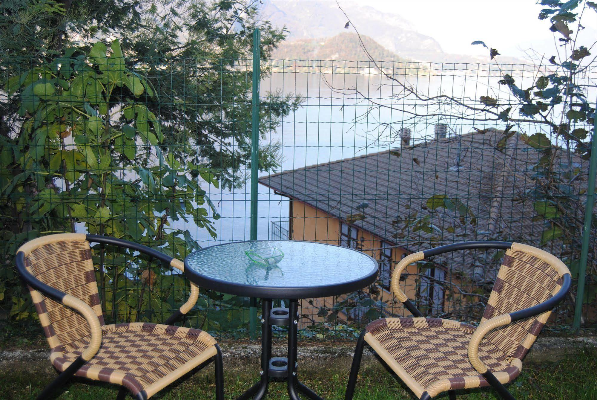 B&B Sosta Sul Lago レッツェノ エクステリア 写真